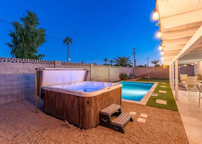 Oldtown Paradisewalking Distanceputting Greenmovieprojectorhottub Scottsdale