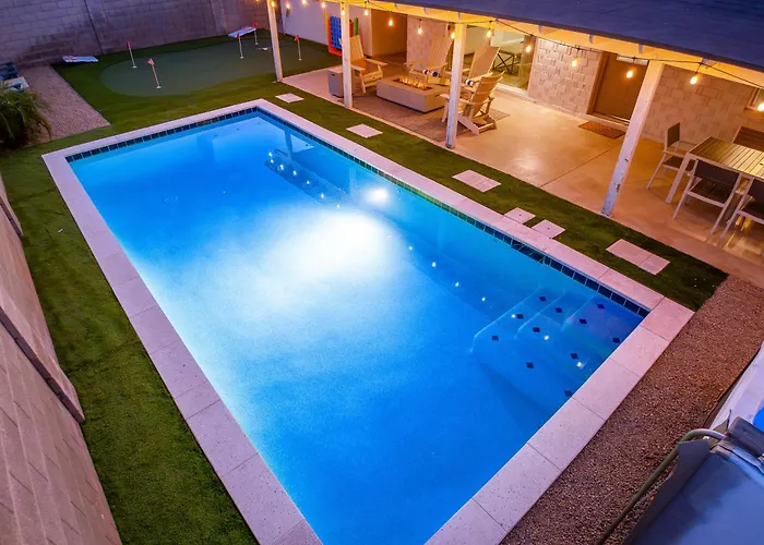 Holiday home Oldtown Paradisewalking Distanceputting Greenmovieprojectorhottub