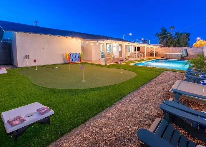 Oldtown Paradisewalking Distanceputting Greenmovieprojectorhottub