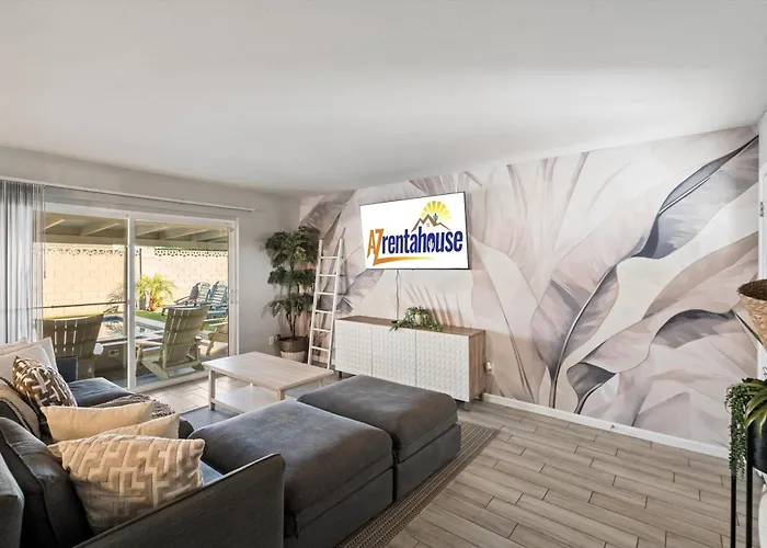 Oldtown Paradisewalking Distanceputting Greenmovieprojectorhottub Holiday home Scottsdale